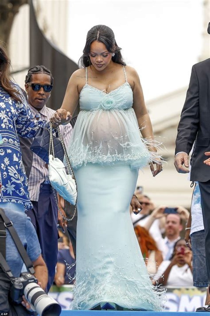 Young MA pregnant with her first child? |